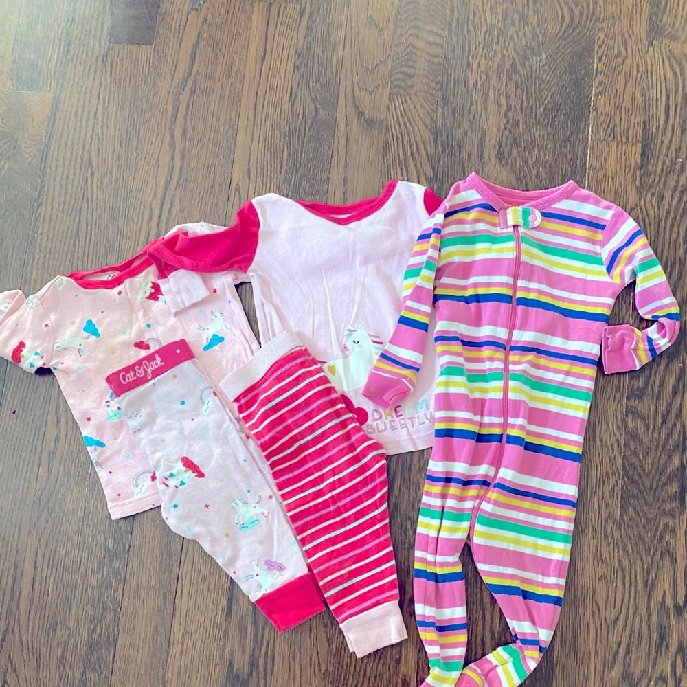 Bundle of 3 pajamas baby girl 12 months